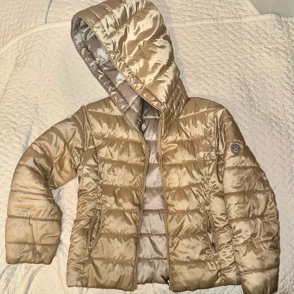 Mayoral Girls’ size 8, adorable REVERSIBLE gold and silver winter coat